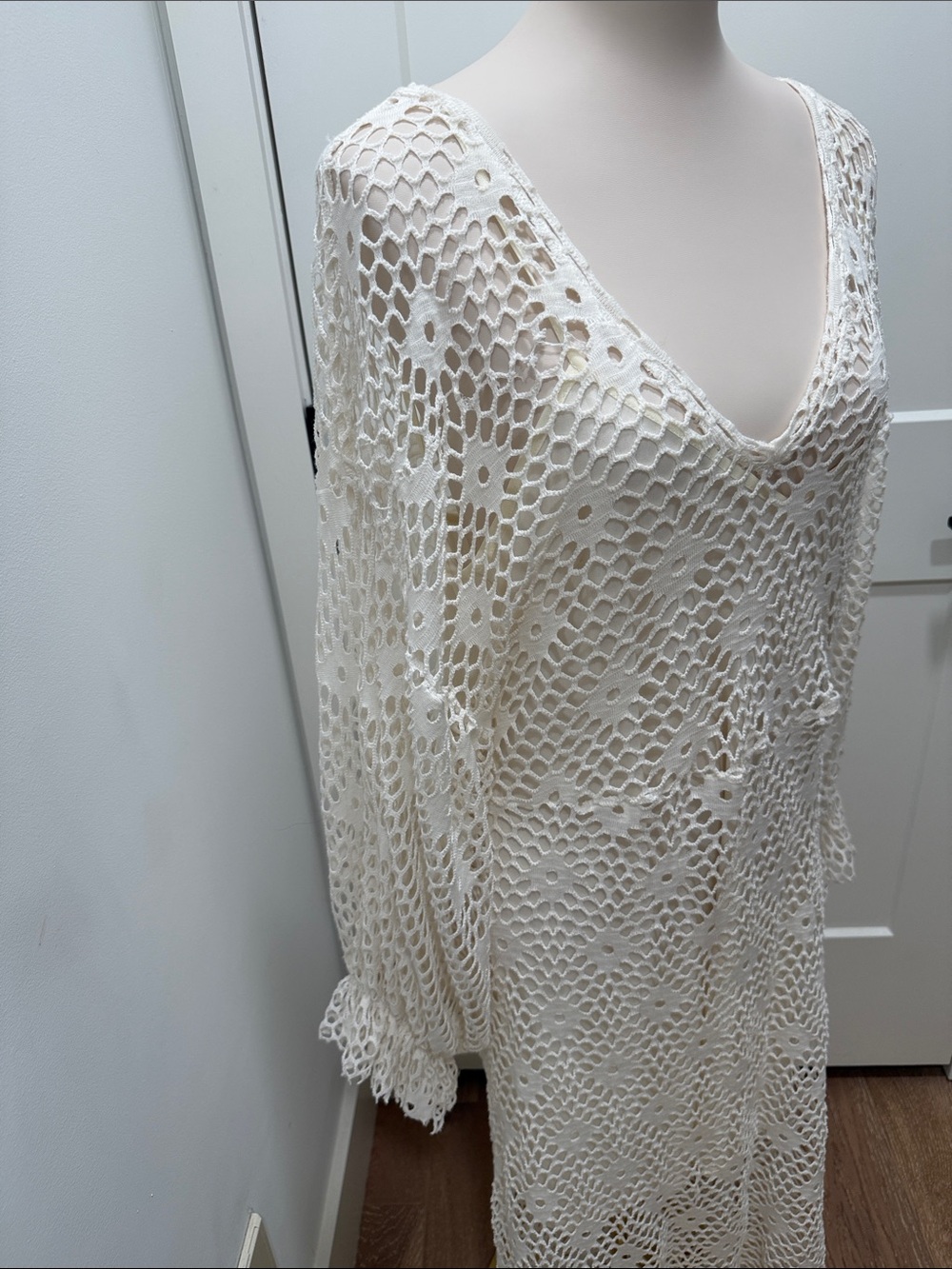 Zara Cream Crochet V-Neck Maxi Dress - Picture 2 of 6
